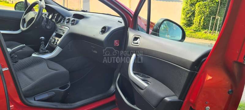 Peugeot 308 1.6 HDI 7 sedista