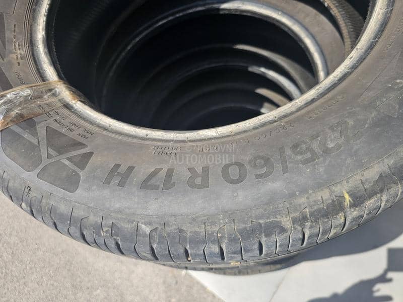 Continental 225/60 R17 Letnja