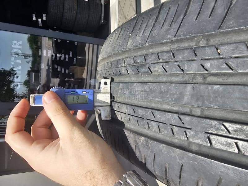 Dunlop 225/60 R18 Letnja