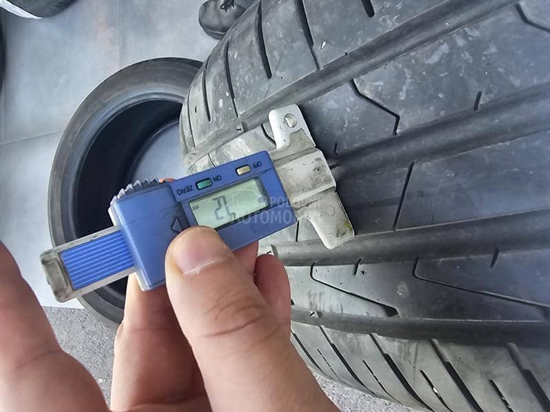 Hankook 215/55 R17 Letnja