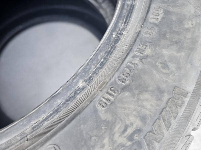 Pirelli 225/55 R17 Zimska