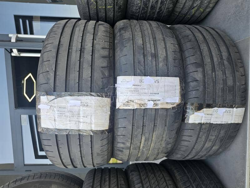Goodyear 235/45 R18 Letnja