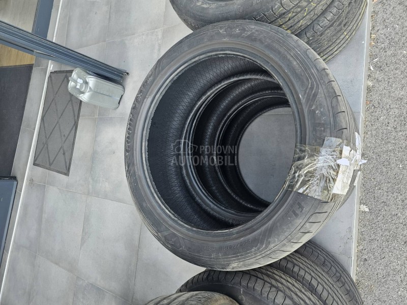 Goodyear 235/45 R18 Letnja
