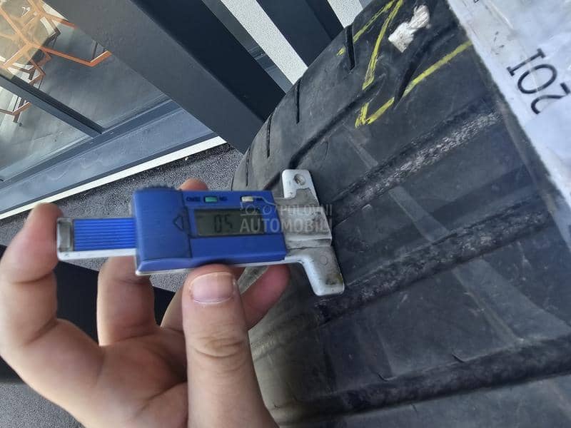 Dunlop 225/45 R19 Letnja