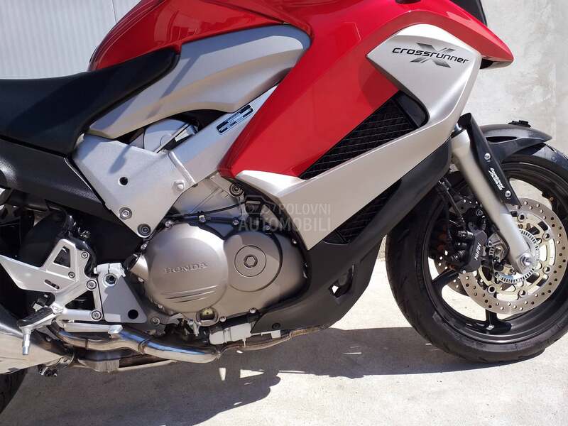 Honda VFR 800 X CrossRunner