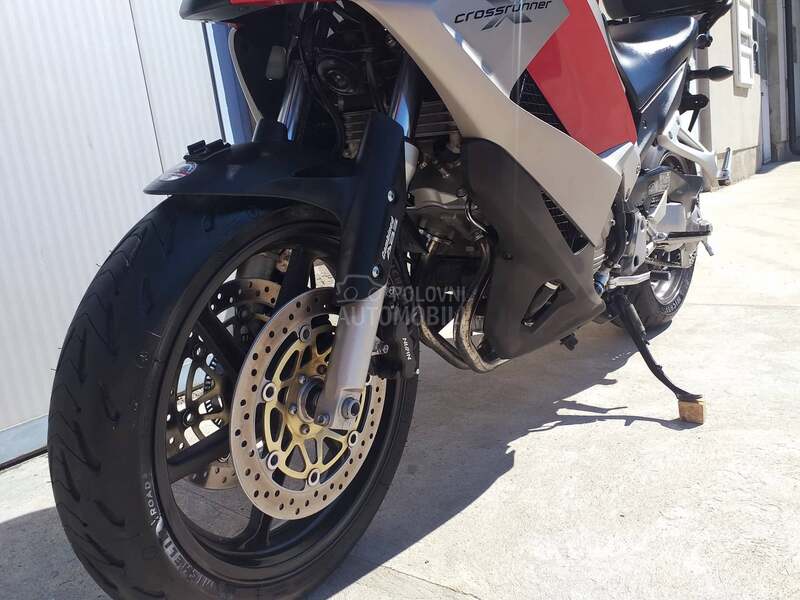 Honda VFR 800 X CrossRunner