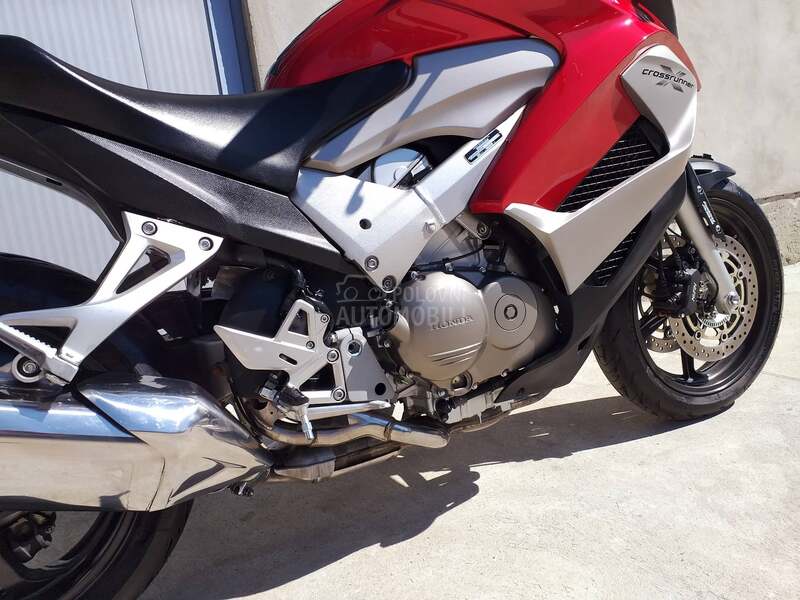 Honda VFR 800 X CrossRunner