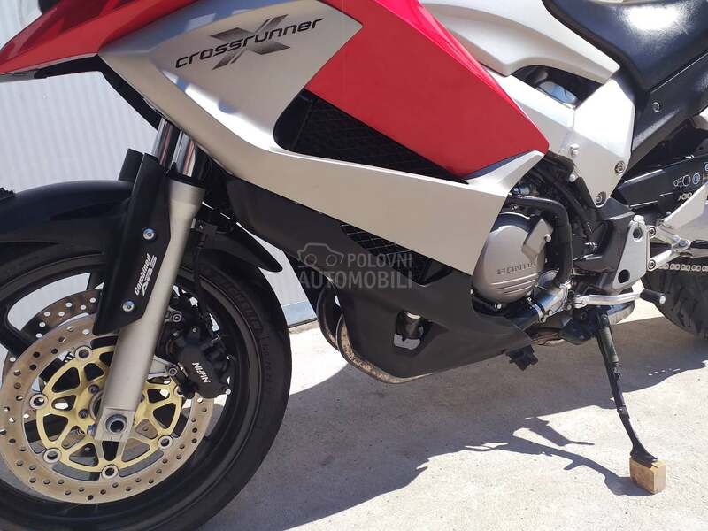 Honda VFR 800 X CrossRunner