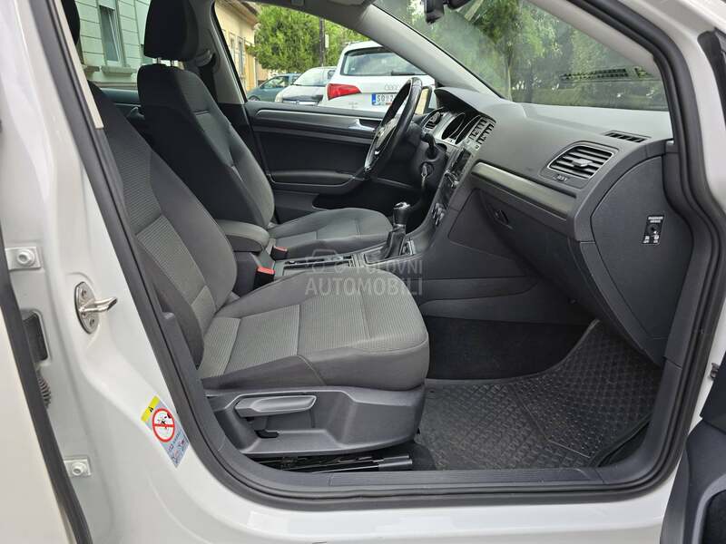 Volkswagen Golf 7 1.4 fsi