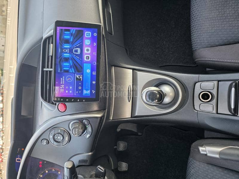 Honda Civic 1.4i 5DR Svajc