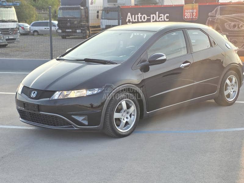 Honda Civic 1.4i 5DR Svajc