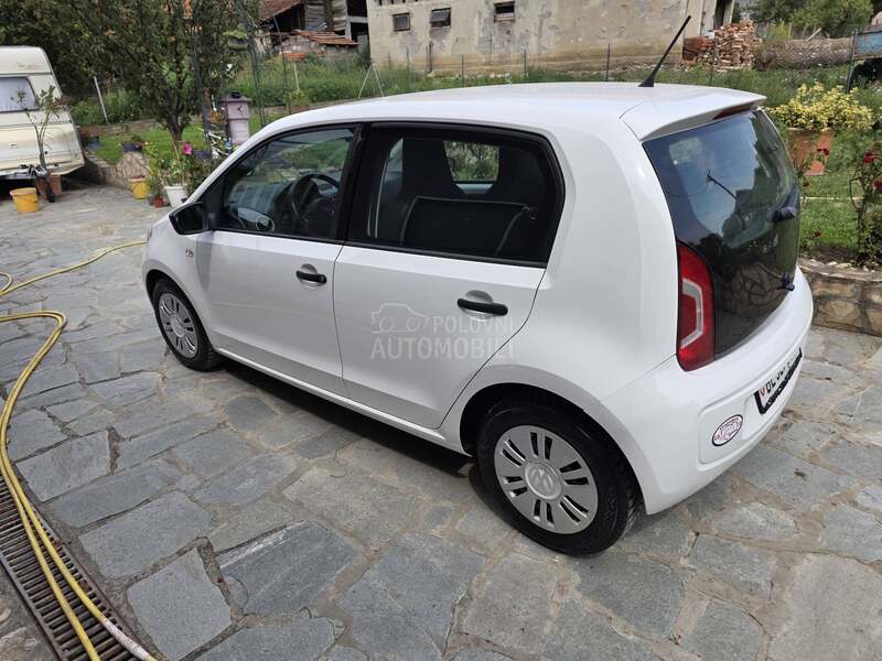 Volkswagen up! 1.0i 109k Svajc