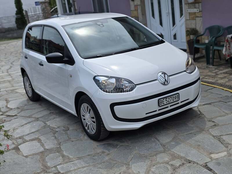 Volkswagen up! 1.0i 109k Svajc