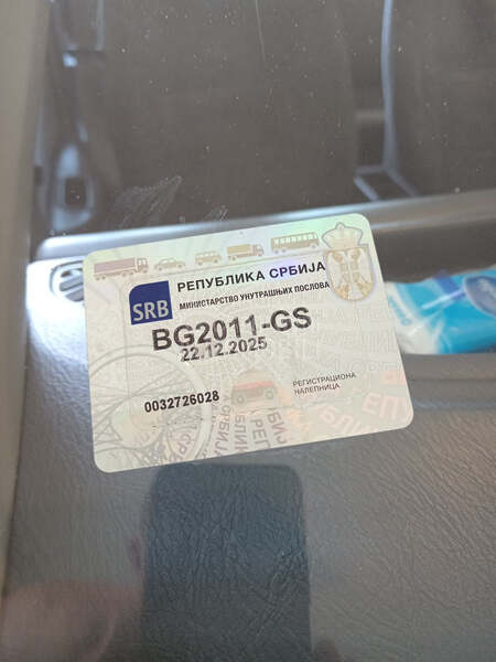 Nissan Almera 