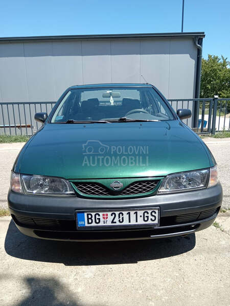Nissan Almera 