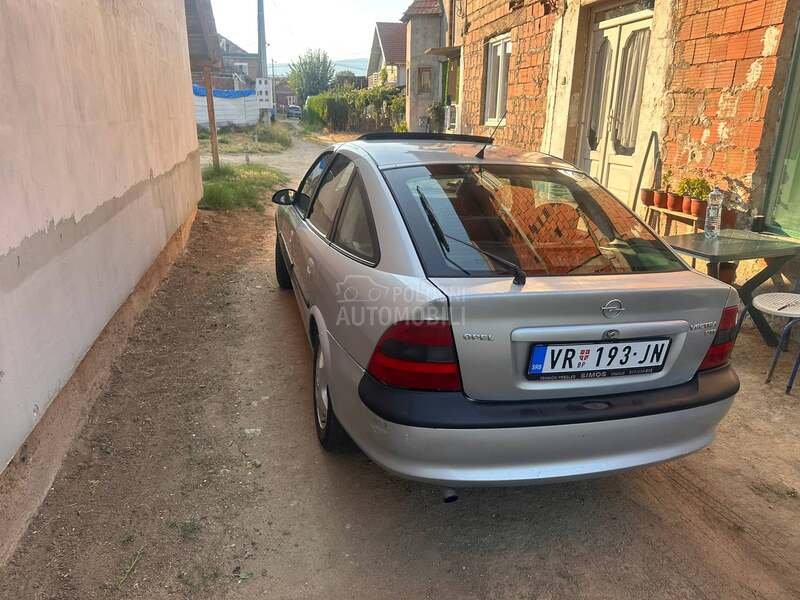 Opel Vectra B 
