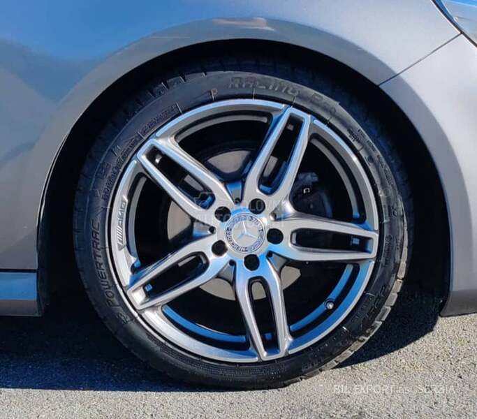 Mercedes Benz A 180 AMG