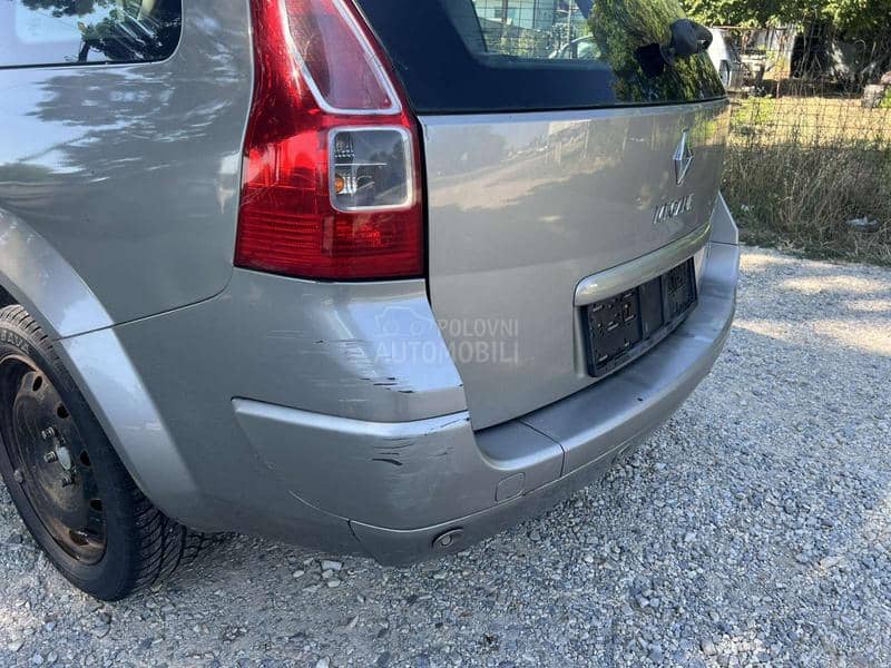 Branik zadnji TEC66 karavan