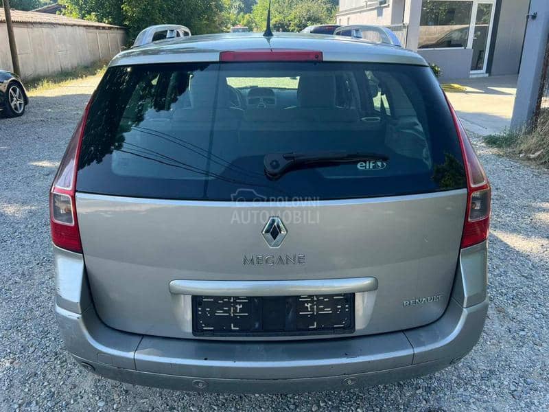 Branik zadnji TEC66 karavan