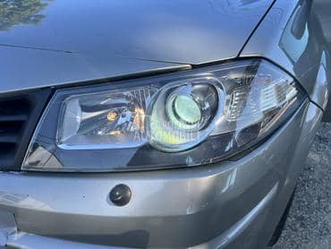 Far Xenon levi za Renault Megane od 2006. do 2008. god.