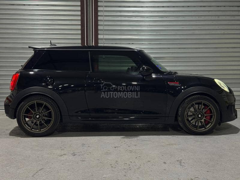 MINI John Cooper Works JCW