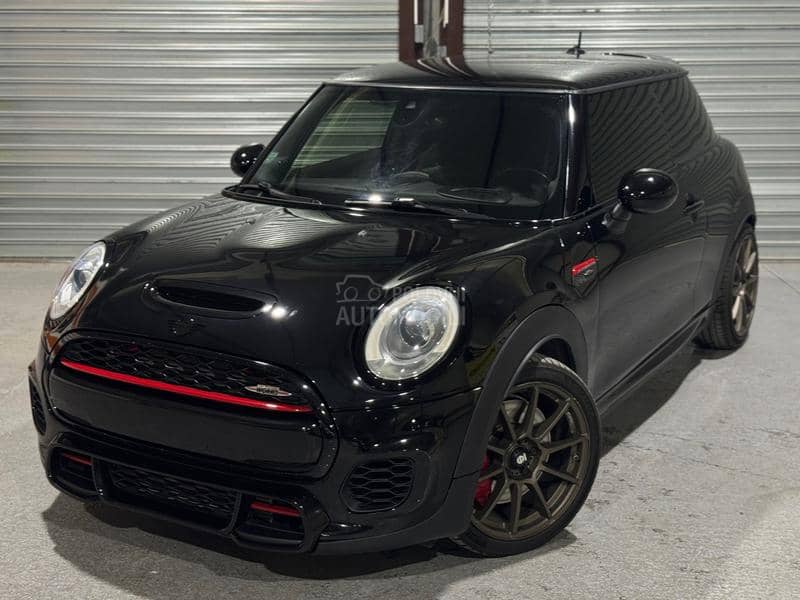 MINI John Cooper Works JCW