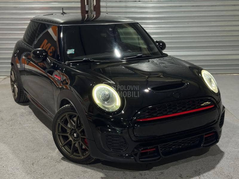 MINI John Cooper Works JCW