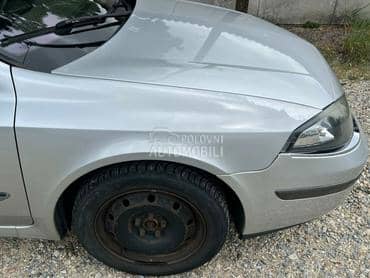 Krilo desno sivo TED69 za Renault Laguna od 2000. do 2007. god.
