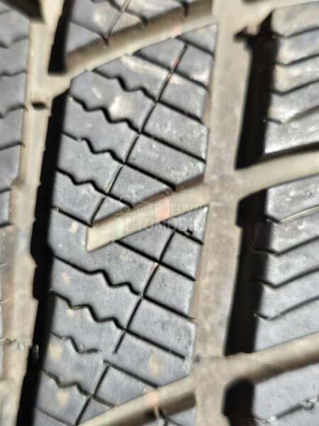 Barum 205/45 R18 Zimska