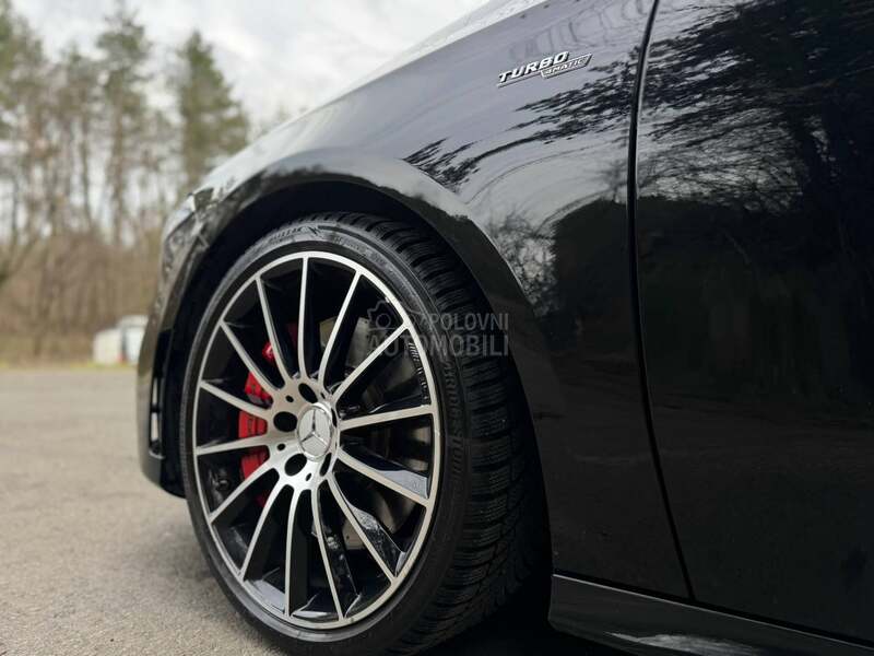 Mercedes Benz A 35 AMG Pano/HuD/Burmaster