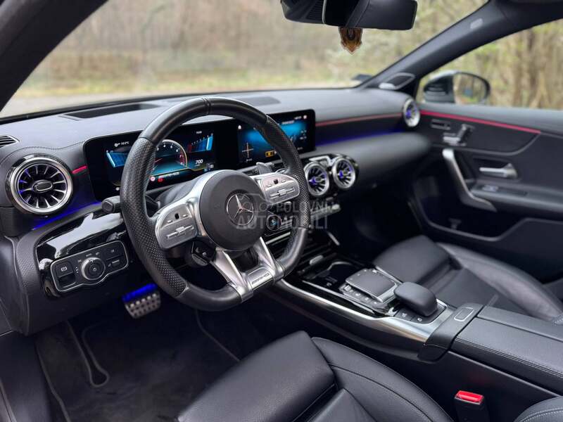 Mercedes Benz A 35 AMG Pano/HuD/Burmaster