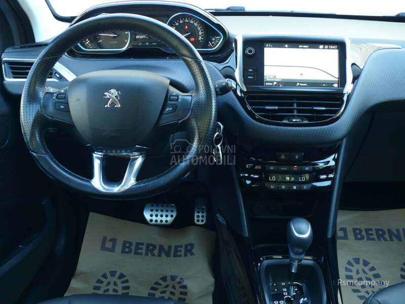 Peugeot 2008 1.2 CROSSWAY/PANO