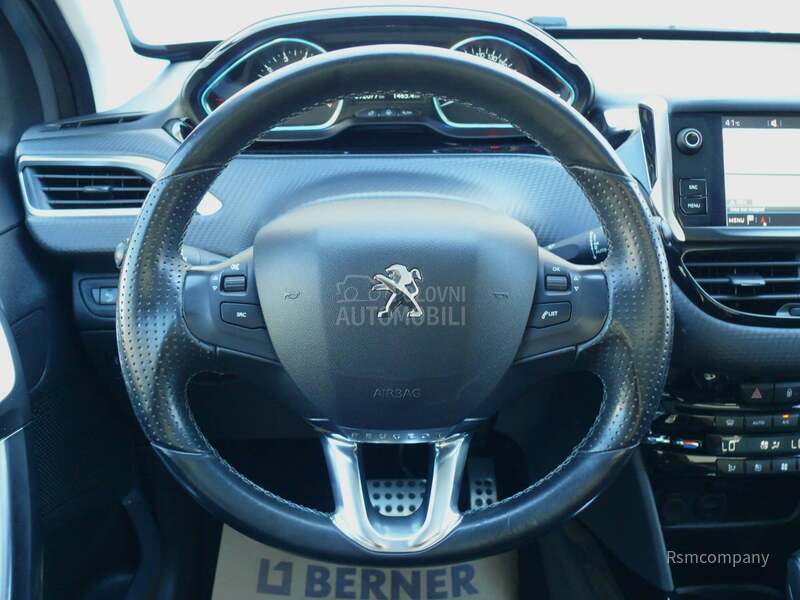 Peugeot 2008 1.2 CROSSWAY/PANO