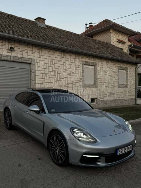 Porsche Panamera 4s executive
