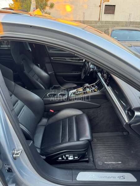 Porsche Panamera 4s executive