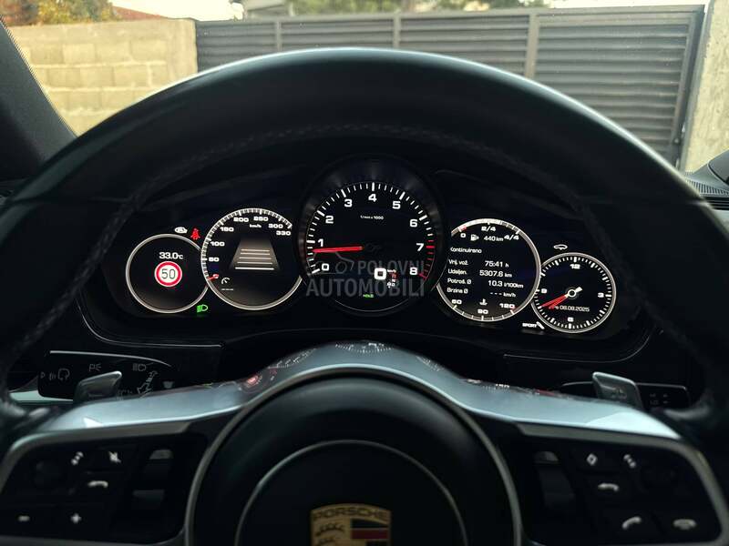 Porsche Panamera 4s executive