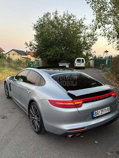 Porsche Panamera 4s executive