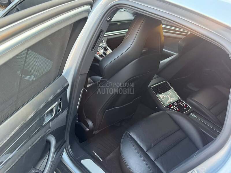 Porsche Panamera 4s executive