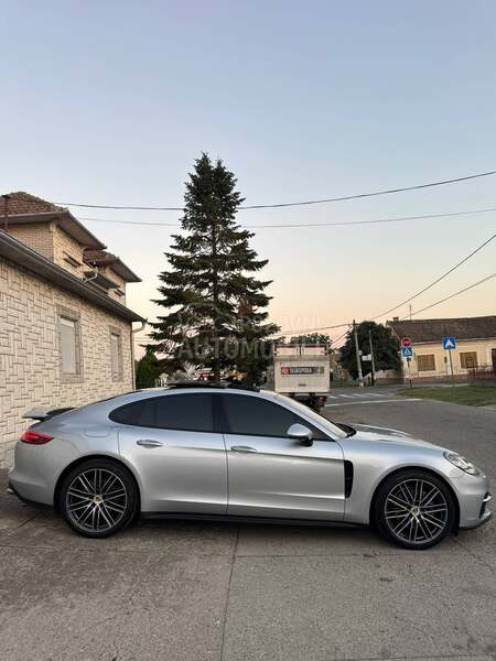 Porsche Panamera 4s executive