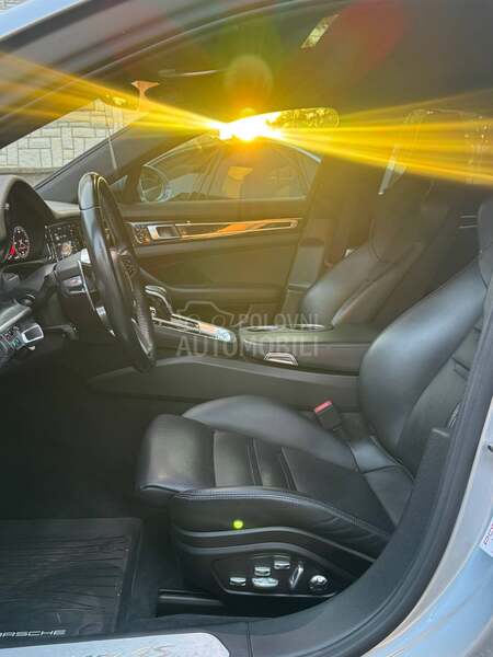 Porsche Panamera 4s executive