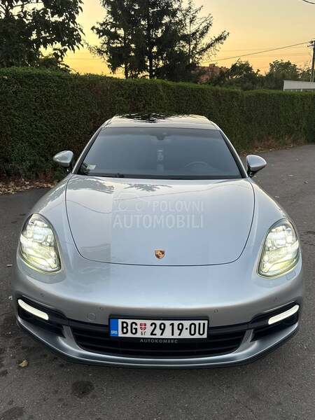 Porsche Panamera 4s executive