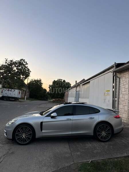 Porsche Panamera 4s executive