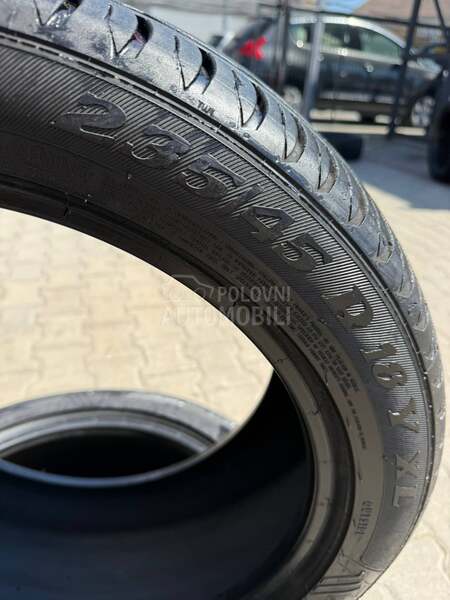 Viking 235/45 R18 Letnja