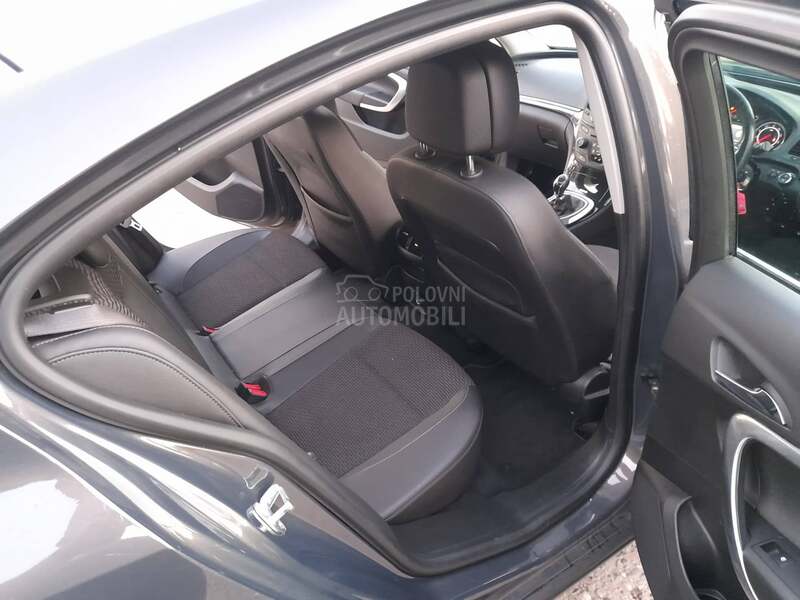 Opel Insignia 2.0cdti