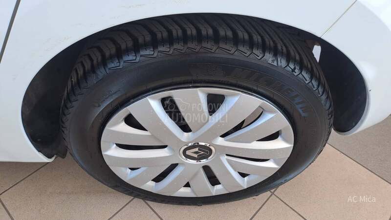 Renault Clio 1.0 TCE  NAV LED USB