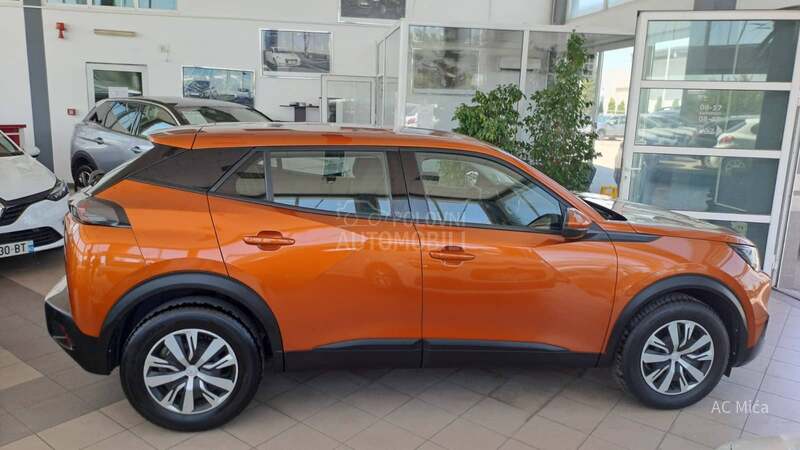 Peugeot 2008 1.2 NAV LED 79000