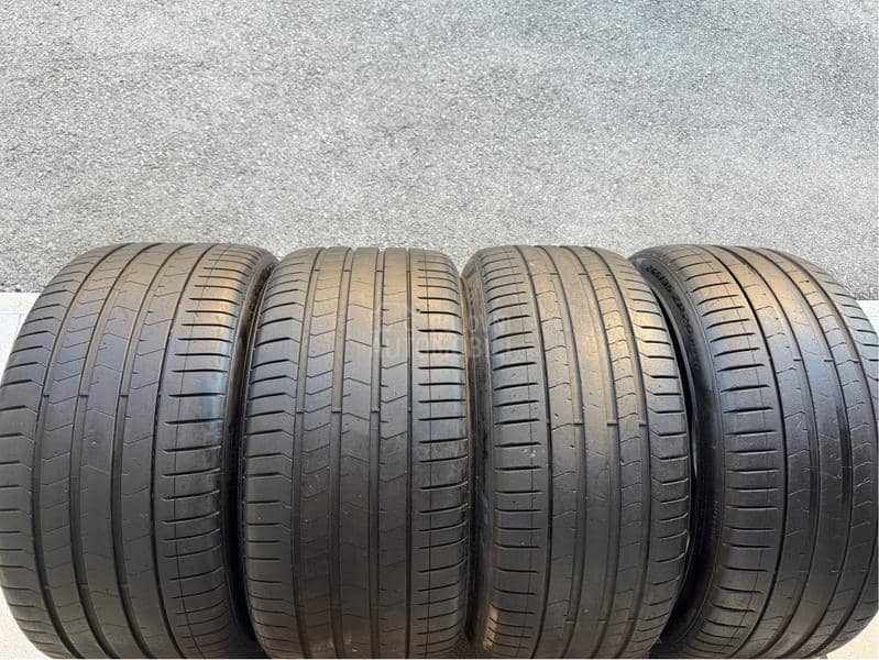 Pirelli 295/30 R20 Letnja
