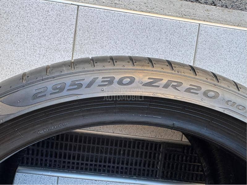 Pirelli 295/30 R20 Letnja