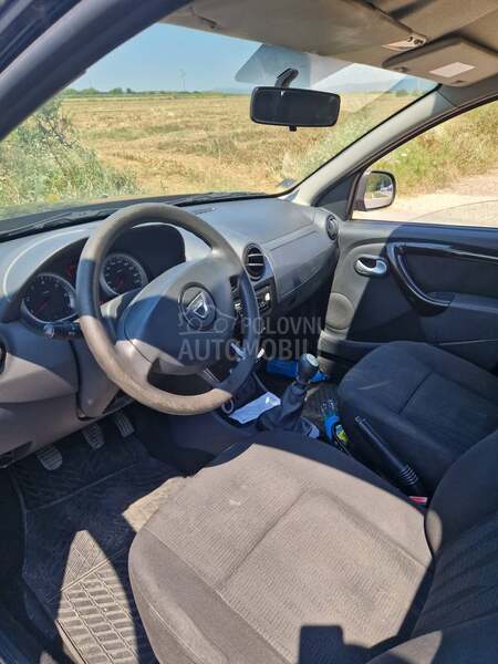 Dacia Duster 1.6