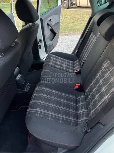 Volkswagen Polo GTI-LOOK/0RG.K.M/